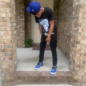 Meet your Posher, Rj